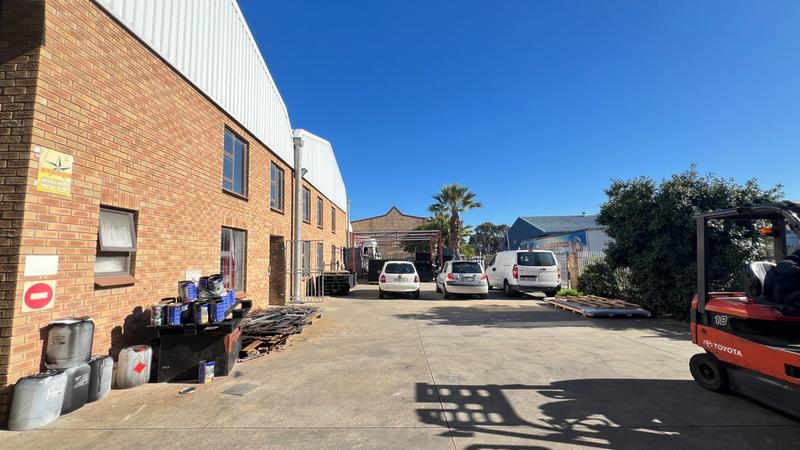To Let commercial Property for Rent in Killarney Gardens Western Cape